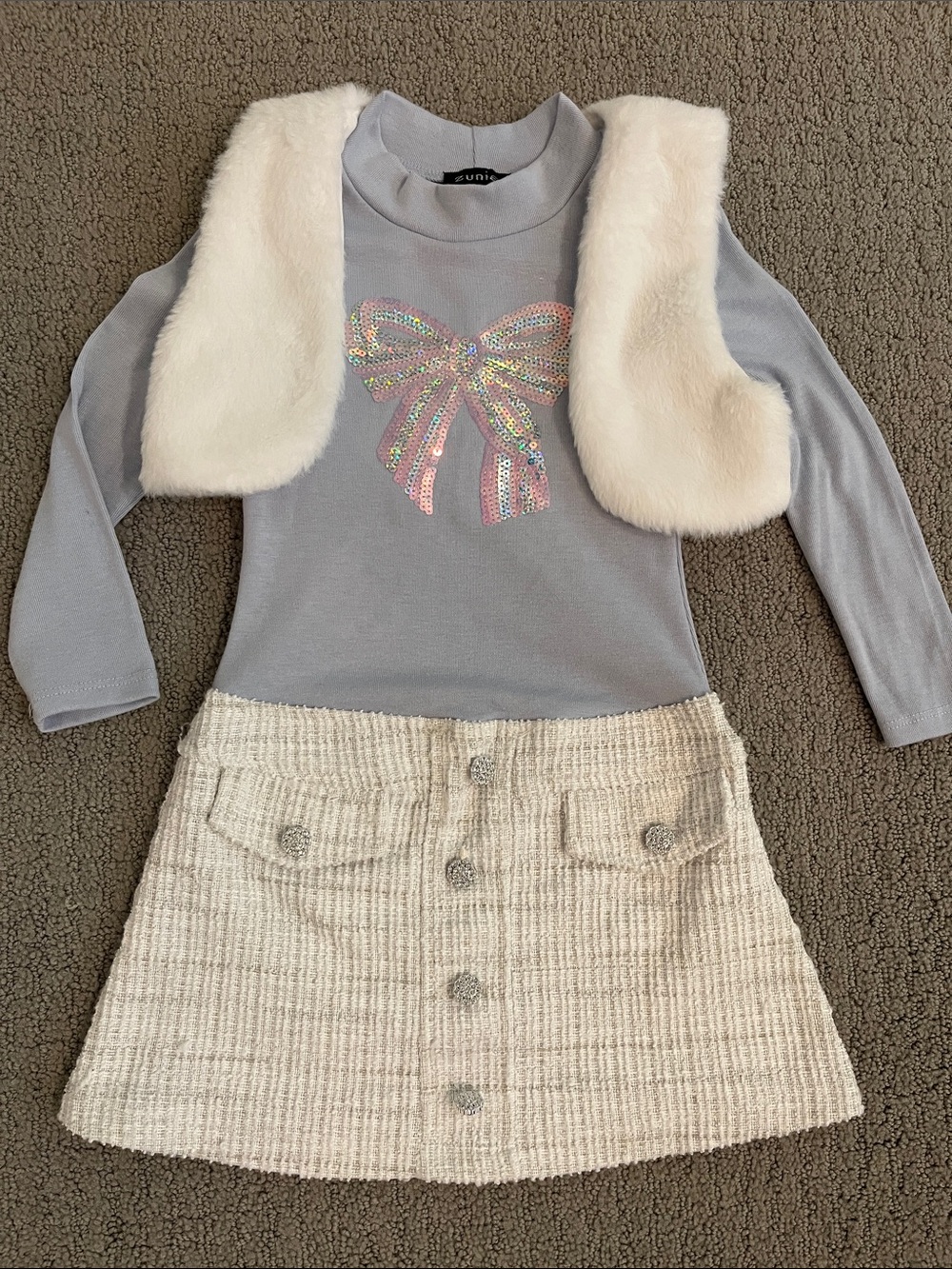 🩷 Zunie Set Light Blue Sequin Bow Long-Sleeve Cream Faux Fur Accent Vest Size 4